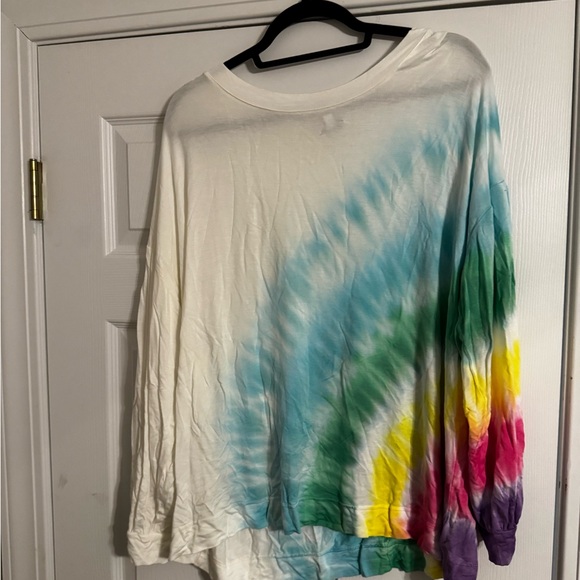 crown & ivy Tops - Crown & Ivy Cream Long Sleeve Top